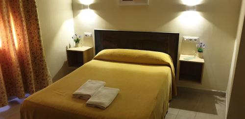 Habitación Doble con baño privado del hotel Catedral. Foto 7