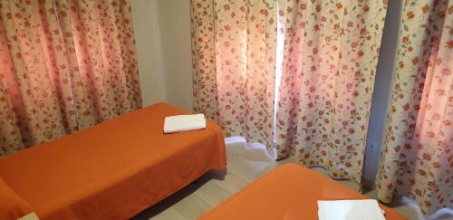 Habitación Doble con baño privado - 2 camas del hotel Catedral. Foto 8