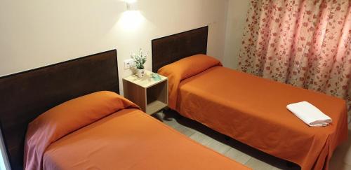 Habitación Doble con baño compartido - 2 camas del hotel Catedral. Foto 7