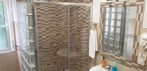 Habitación Triple con baño compartido del hotel Catedral