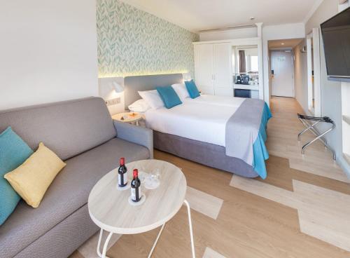 Habitación Doble Deluxe con vistas - Solo adultos mayores de 18 años del hotel Abora Continental By Lopesan Hotels. Foto 1