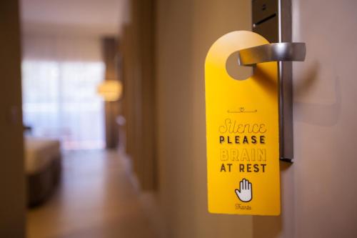 Standard Double Room del hotel Abora Continental By Lopesan Hotels. Foto 3