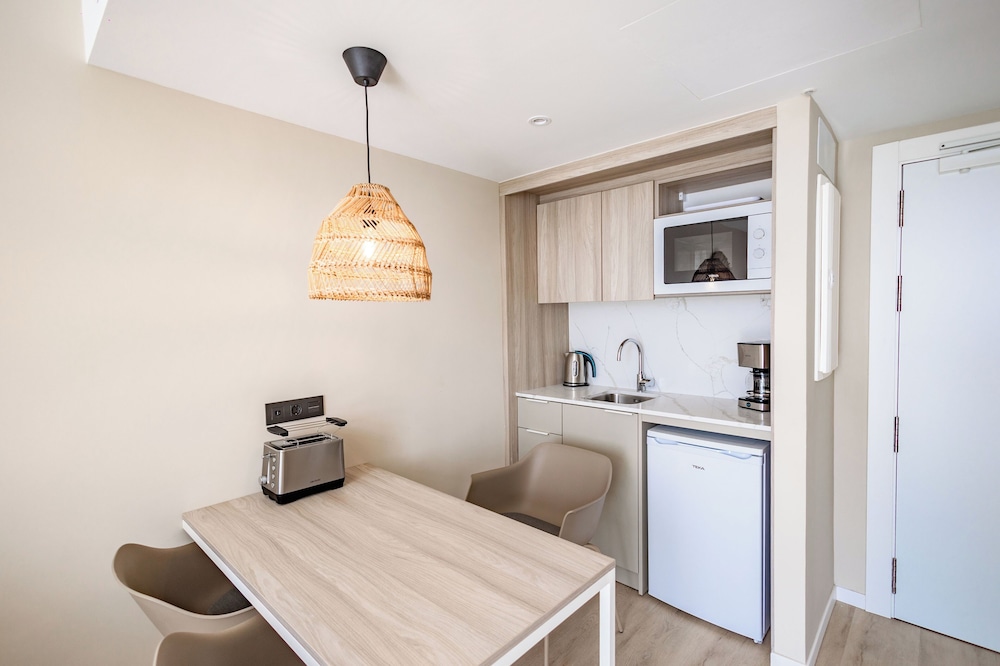 Suite estudio clásica del hotel Servatur Puerto Azul. Foto 4