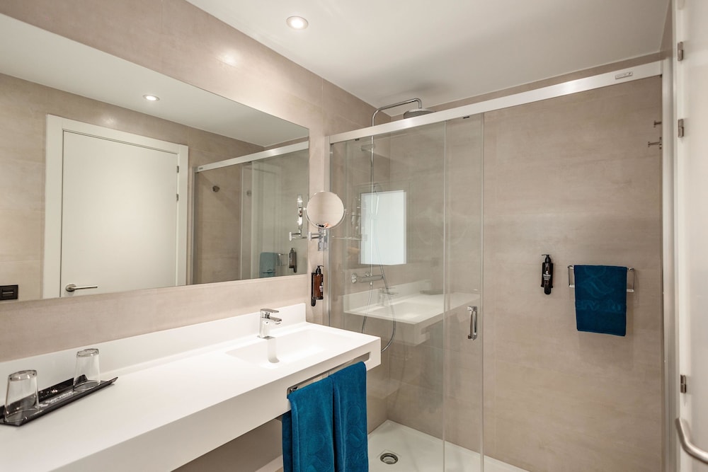 Suite estudio clásica del hotel Servatur Puerto Azul. Foto 9