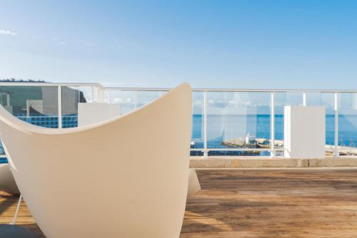 Apartamento con vistas al mar y balcón del hotel Marina Bayview - Adults Only. Foto 2