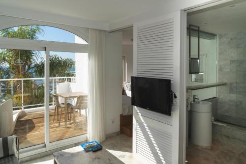 Apartamento con vistas al mar y balcón del hotel Marina Bayview - Adults Only. Foto 7
