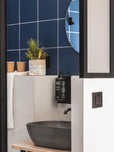 Habitación Doble Estándar del hotel Ibis Styles Montmartre Nord. Foto 4