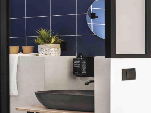 Habitación Doble Estándar del hotel Ibis Styles Montmartre Nord. Foto 10