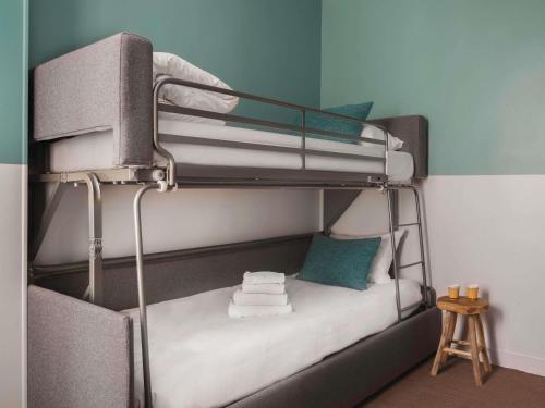 Suite Estándar del hotel Ibis Styles Montmartre Nord. Foto 9