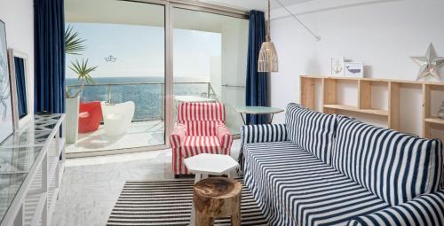 Suite Selecta con vistas al mar del hotel Marina Suites