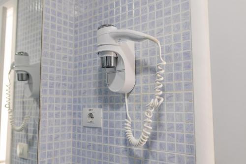 Premier One - Bedroom Apartment with Terrace & Bath Tub (+18) del hotel Servatur Terrazamar Suite and Sun Suite. Foto 7