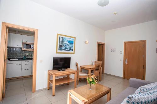 Apartamento Royal del hotel Servatur Terrazamar Suite and Sun Suite. Foto 4