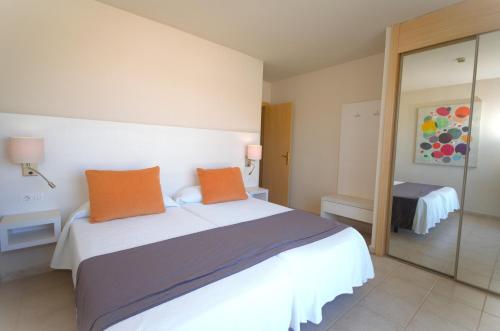 Apartamento 1 habitación Con Vistas Sofá Cama incluido 2 Camas individuales del hotel Natural Park. Foto 3