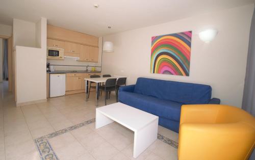 Apartamento 1 habitación Sofá Cama incluido 2 Camas individuales del hotel Natural Park. Foto 1