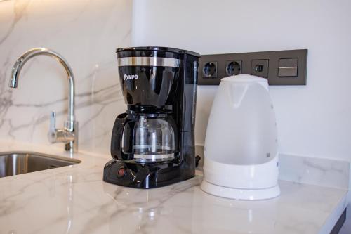 Habitación doble Vista Mar Balcón o Terraza Exterior Premium 2 Camas individuales del hotel Servatur Hartaguna - Adults Only. Foto 6