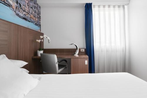 Habitación Individual del hotel Eurostars Blue Coruña. Foto 3
