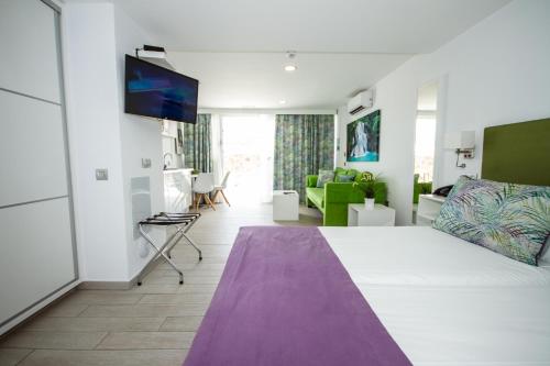 Estudio Premium con terraza del hotel IG Nachosol Atlantic and Yaizasol by Servatur. Foto 1