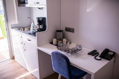 Habitación Doble Superior con balcón del hotel IG Nachosol Atlantic and Yaizasol by Servatur. Foto 4
