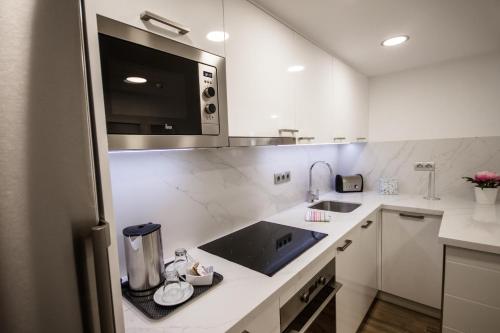 Suite Superior con jacuzzi y balcón con vistas al mar del hotel IG Nachosol Atlantic and Yaizasol by Servatur. Foto 4