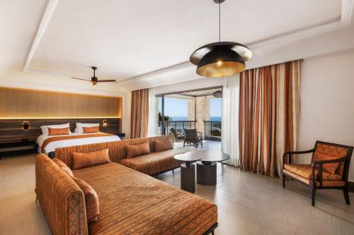 Suite Junior con vistas al mar del hotel Riu Palace Tikida Agadir - All Inclusive. Foto 1