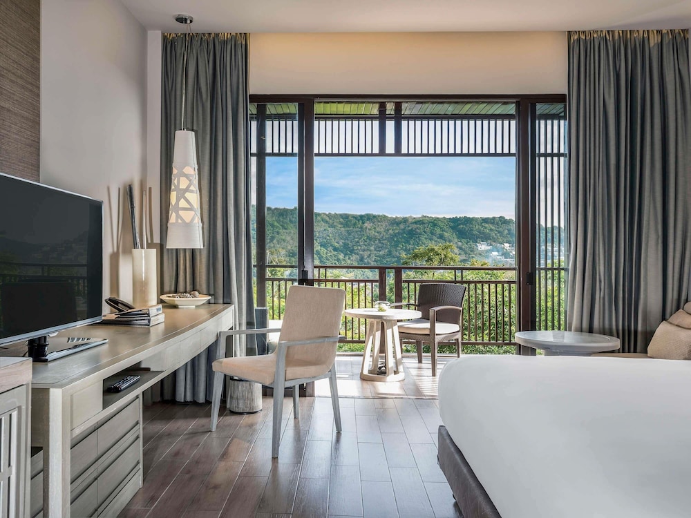 Habitación Deluxe del hotel Pullman Phuket Arcadia Naithon Beach. Foto 6