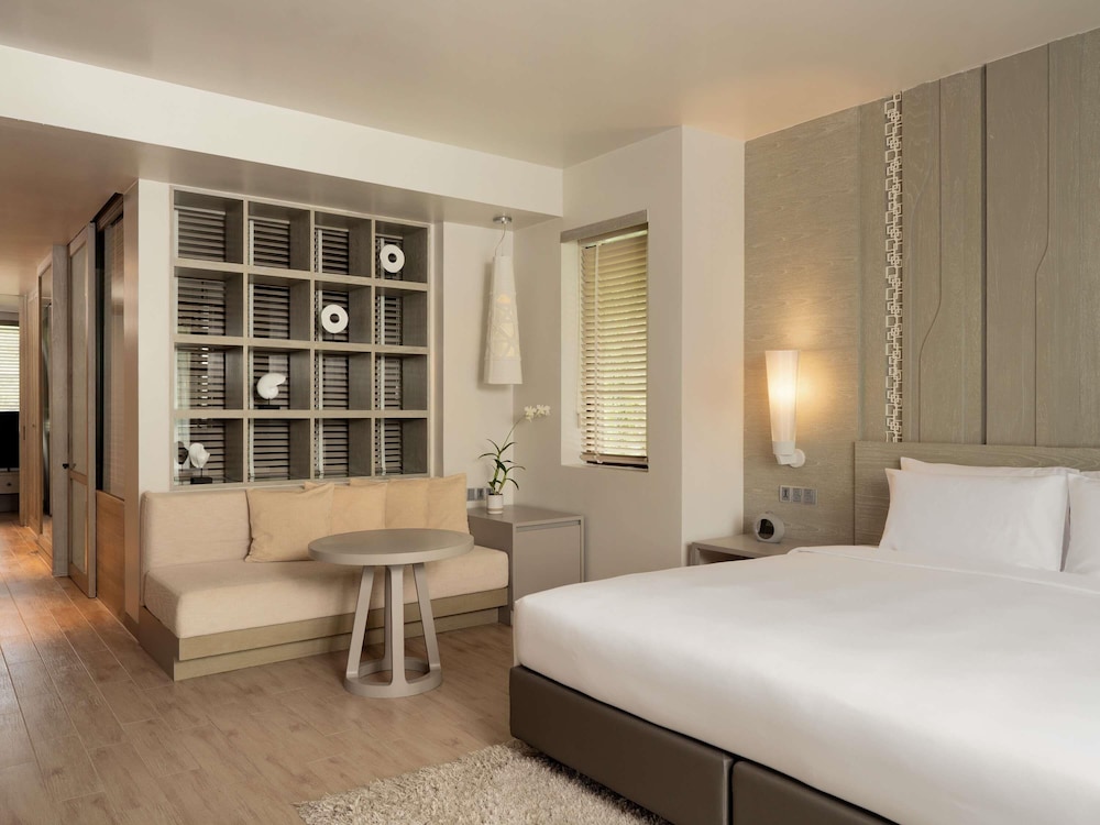 Familiar del hotel Pullman Phuket Arcadia Naithon Beach. Foto 6