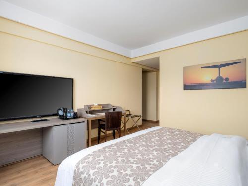 Suite Junior del hotel Sky Casa Airport. Foto 4