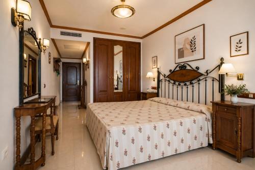 Habitación Doble con vistas al jardín del hotel San Agustin Beach Club. Foto 3