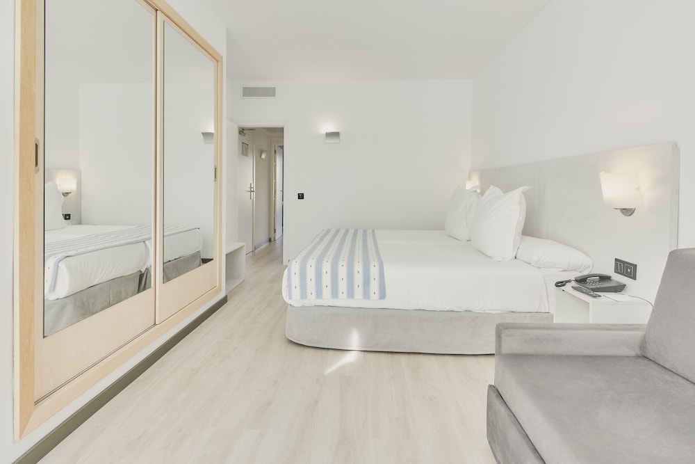 Habitación familiar del hotel Gloria Palace San Agustin Thalasso and Hotel. Foto 2