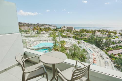 Habitación Doble con vistas al mar del hotel Gloria Palace San Agustin Thalasso and Hotel. Foto 1