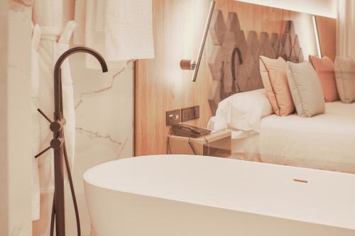 Suite Junior del hotel Gloria Palace San Agustin Thalasso and Hotel. Foto 5