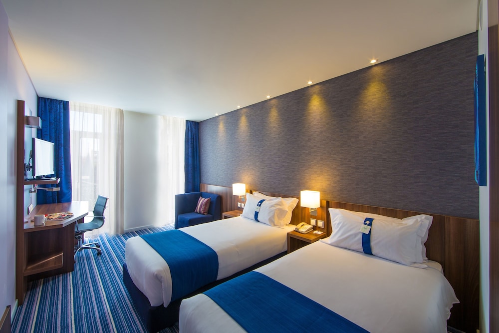 Habitación familiar, 2 camas individuales (Standard) del hotel Holiday Inn Express Lisbon Avenida Liberdade
