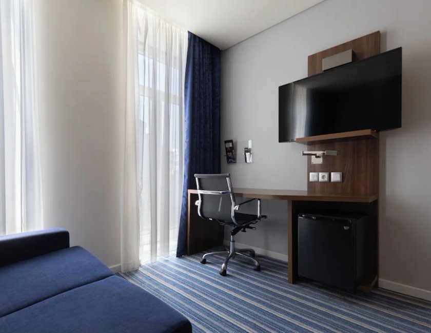 Habitación estándar, 1 cama doble con sofá cama del hotel Holiday Inn Express Lisbon Avenida Liberdade. Foto 10