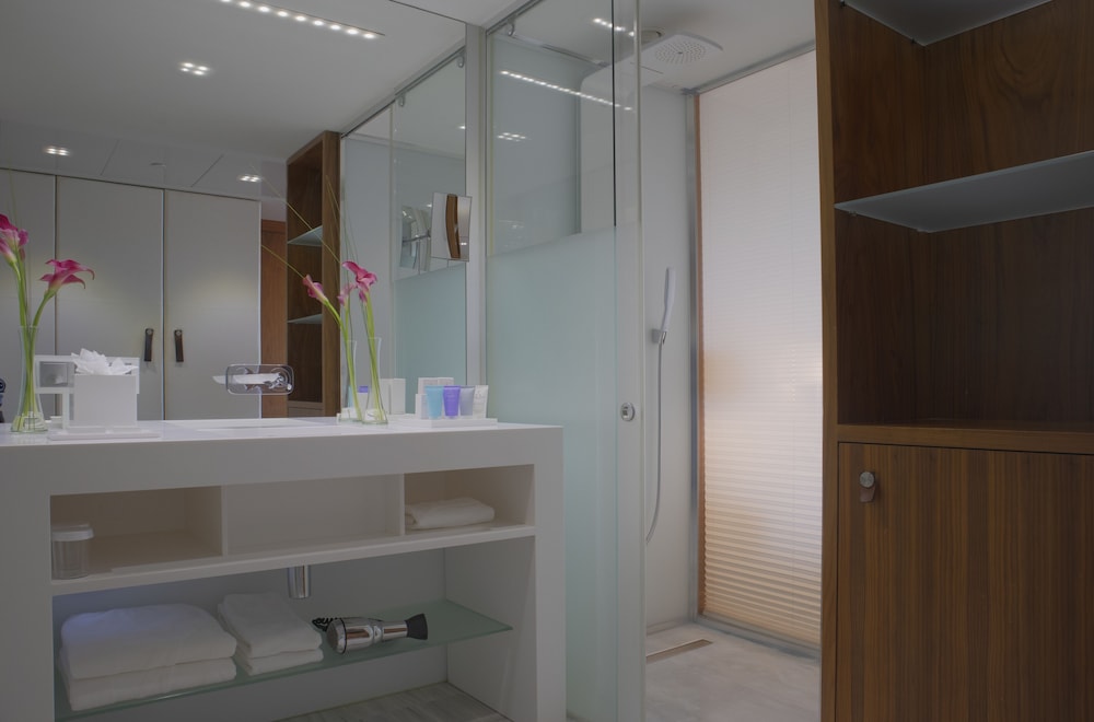 Habitación Deluxe doble del hotel Epic Sana Lisboa. Foto 4