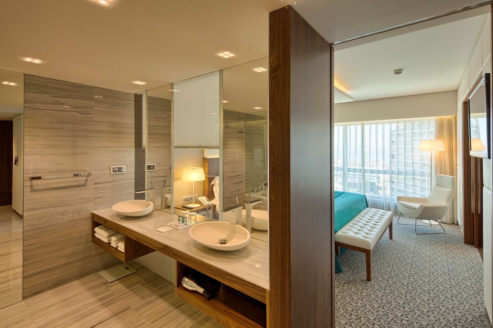 Suite Deluxe del hotel Epic Sana Lisboa. Foto 3