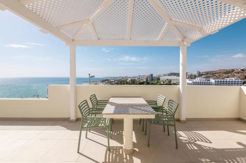 Suite Máster con vistas al mar del hotel Abora Interclub Atlantic By Lopesan Hotels - All Inclusive. Foto 7