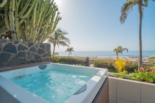 Suite con vistas al mar del hotel Bull Costa Canaria and Spa - Adults Only. Foto 1