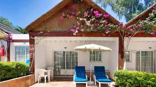 Suite con vistas a la piscina del hotel Bull Costa Canaria and Spa - Adults Only. Foto 4