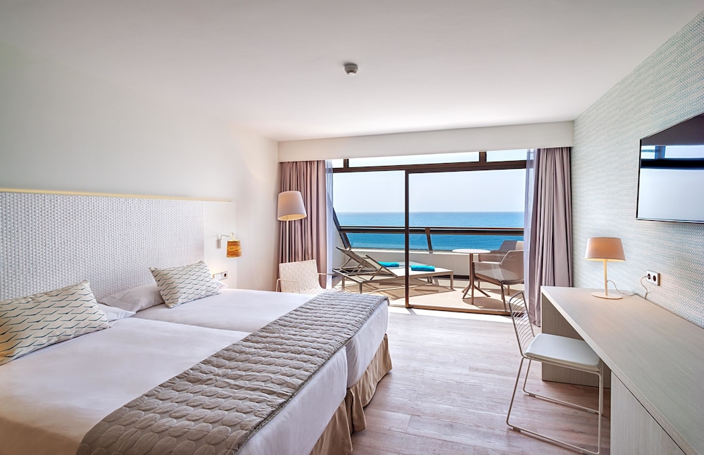 Habitación doble Vista Mar Premium Planta Alta Frente Playa 1 Cama Individual 1 Cama doble del hotel Don Gregory By Dunas, Adults Only