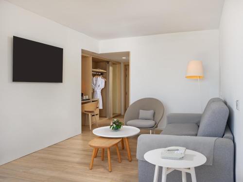 Suite Dúplex Premium con vistas al mar del hotel Don Gregory By Dunas, Adults Only. Foto 2