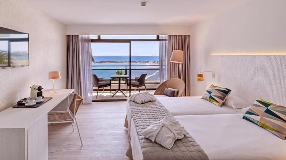 Habitación doble Vista Mar Premium Frente Playa 1 Cama Individual 1 Cama doble del hotel Don Gregory By Dunas, Adults Only