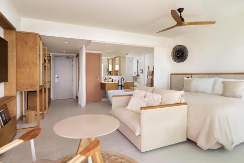 Suite Junior con cama extragrande - Junto al mar del hotel Paradisus by Meliá Gran Canaria. Foto 1