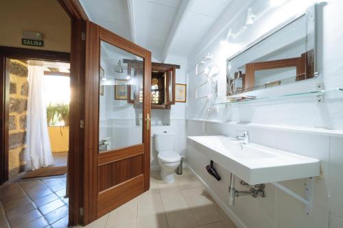 Classic Quadruple Room del hotel Las Calas. Foto 3