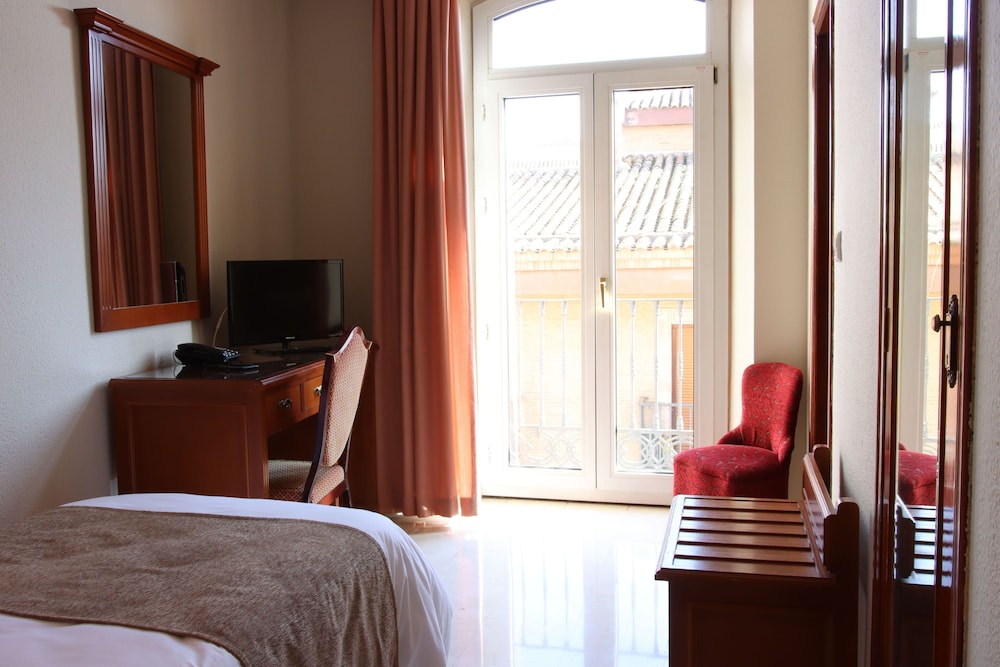 Habitación individual, 1 cama individual del hotel Reina Cristina. Foto 1