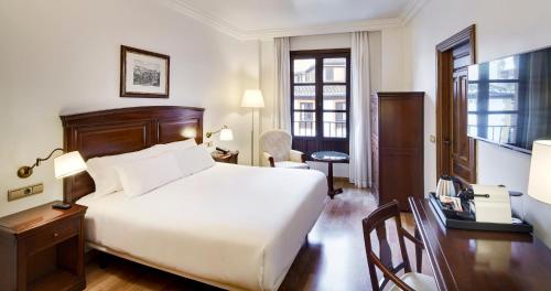 Habitación Doble Superior del hotel Sercotel Palacio De Los Gamboa