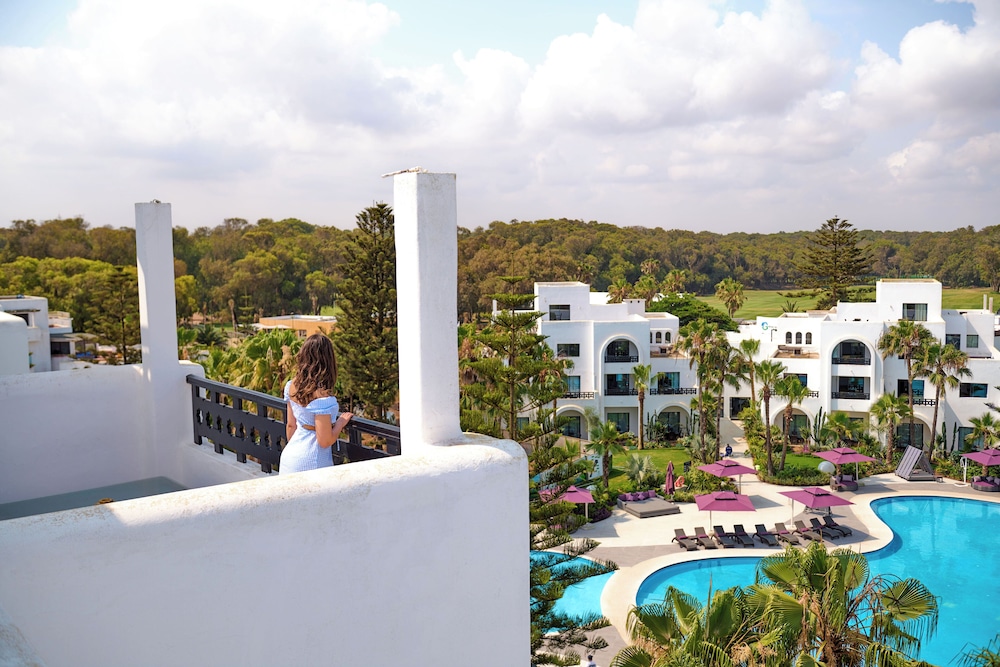 HABITACIÓN PREMIUM, 2 camas individuales, vista a la piscina del hotel Pullman Mazagan Royal Golf And Spa. Foto 4