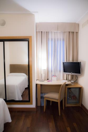 Habitación Individual del hotel Inglaterra. Foto 3