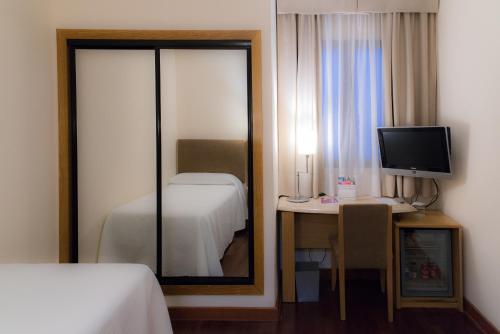 Habitación Individual del hotel Inglaterra. Foto 4