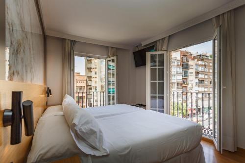 Habitación Familiar con baño privado del hotel Dauro Premier