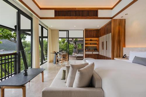 Villa con piscina y vistas a la bahía - Cama extragrande del hotel Banyan Tree Cabo Marques. Foto 3
